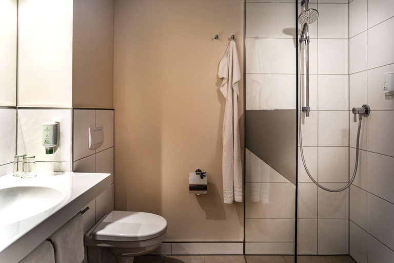 Bathroom 4, Best Western Plus Residenzhotel Lueneburg, Lüneburg