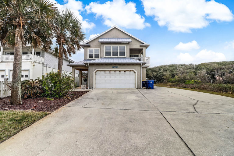 Exterior & Views, Spacious Home with Private Balcony and Ocean View by RedAwning, Nassau