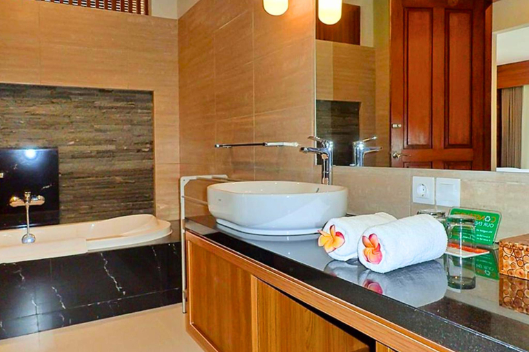 Bathroom 2, Comfortable 3 BR Villa Private Pool Seminyak AN75A, Badung