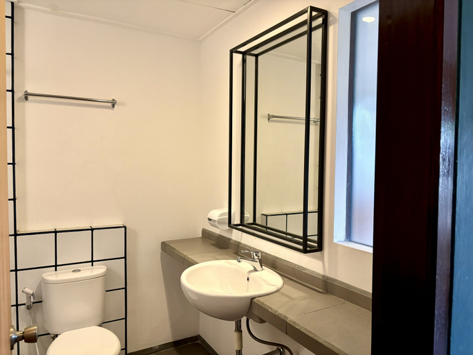 Bathroom 5, Kayuna Resort, Bandung