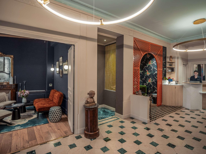 Public Area 3, Hotel Louison, Paris
