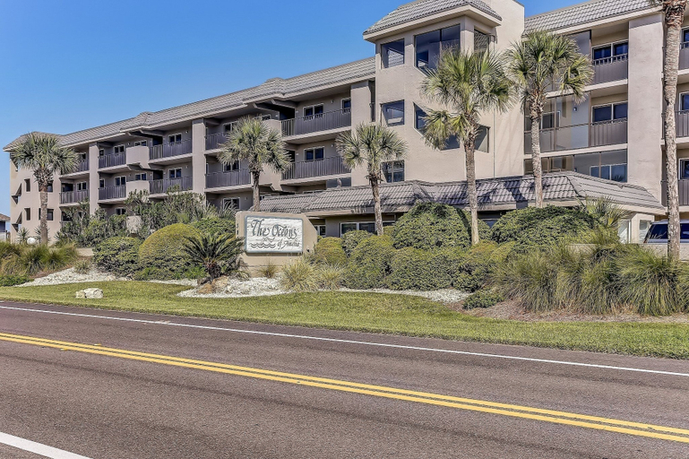 Exterior & Views 2, Spacious Condo Just Steps from the Atlantic by RedAwning, Nassau