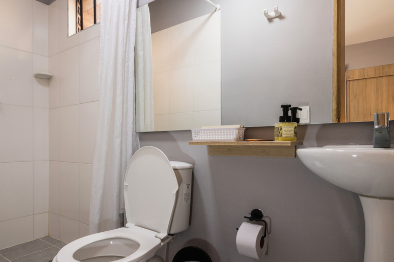Bathroom 4, Hotel Casa 73 Deluxe, Medellín