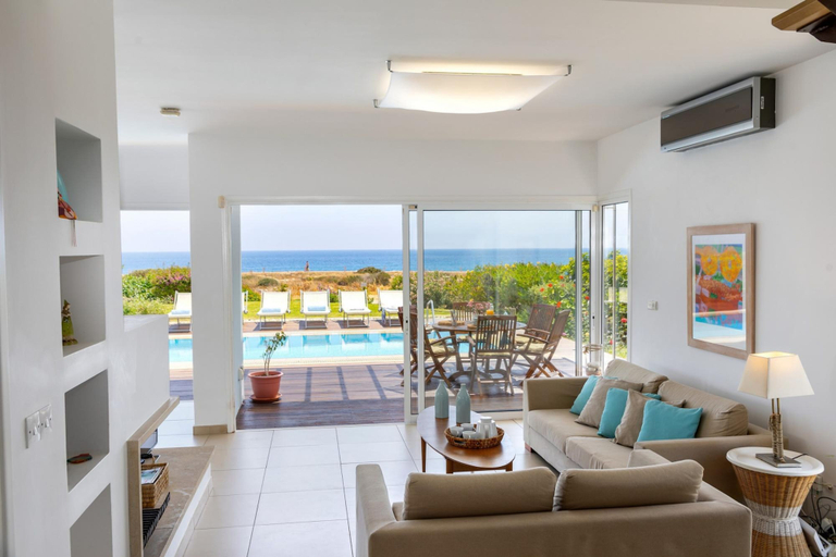 Room 4, Protaras Seafront Villa Alia