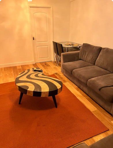 Living area, 4 Guests - 10min Airport - N E C - Jaguar, Solihull