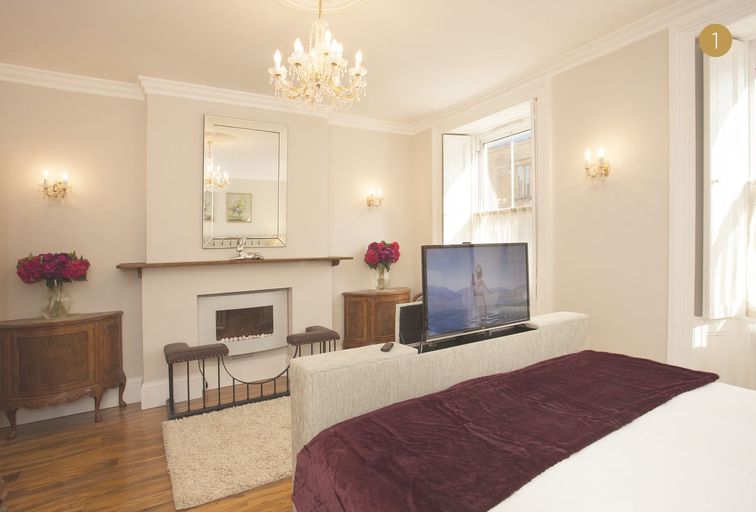 Bedroom 2, Stow House, Gloucestershire