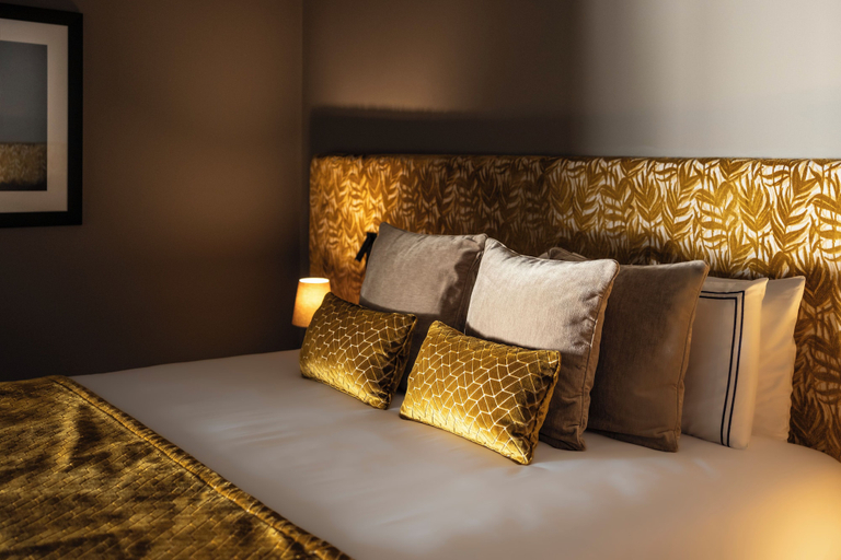 Bedroom 4, Waterfront