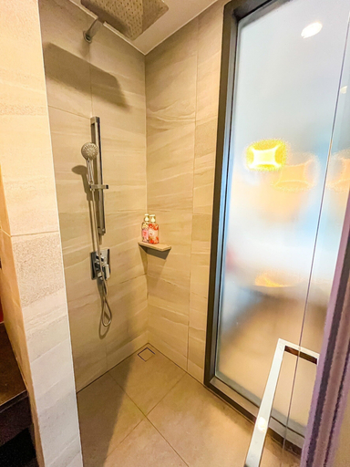 Bathroom 4, The Edge central pattaya, Pattaya