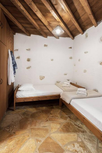 Others 3, Naxos Alyko Traditional Vacation House Mitatos, South Aegean