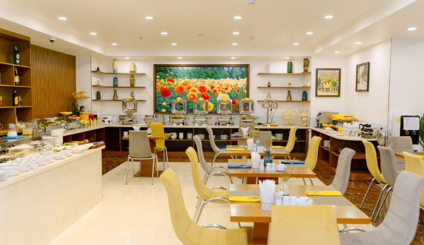Food & Drinks 3, DAHLIALAND SAIGON HOTEL & SWIMMING POOL, District 1