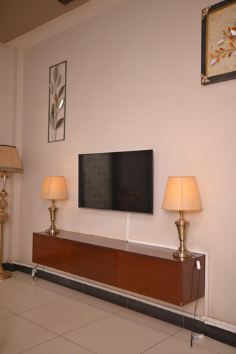 Others 5, Royal Mark Lodges, Bahawalpur
