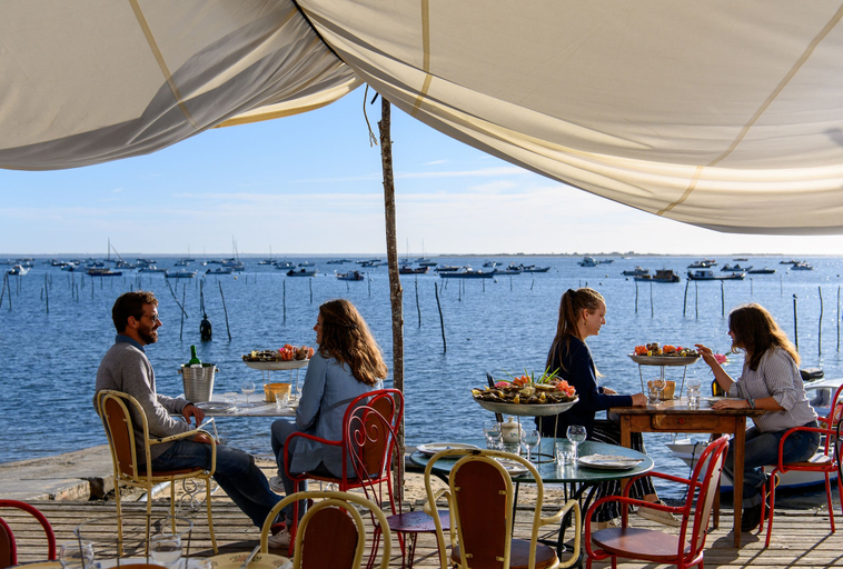 Food & Drinks 4, Villa Aitama, Gironde