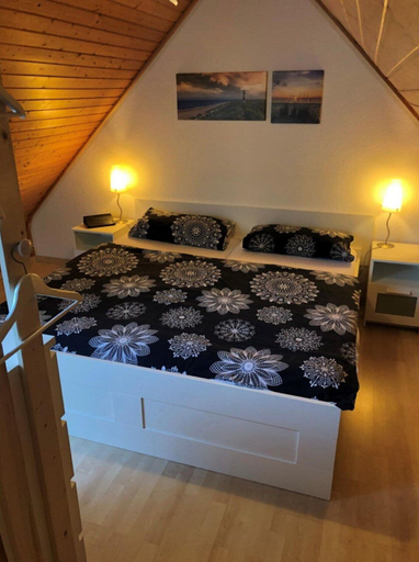 Bedroom 3, Maisonette Wohnung Meerjungfrau, Dornumersiel, Aurich