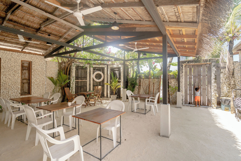 Food & Drinks 2, Brickwood Shoreline, North Ari Atoll