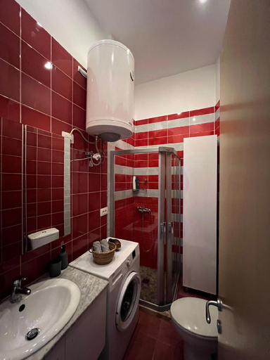 Bathroom 3, Downtown Dream Duplex, Tiranës