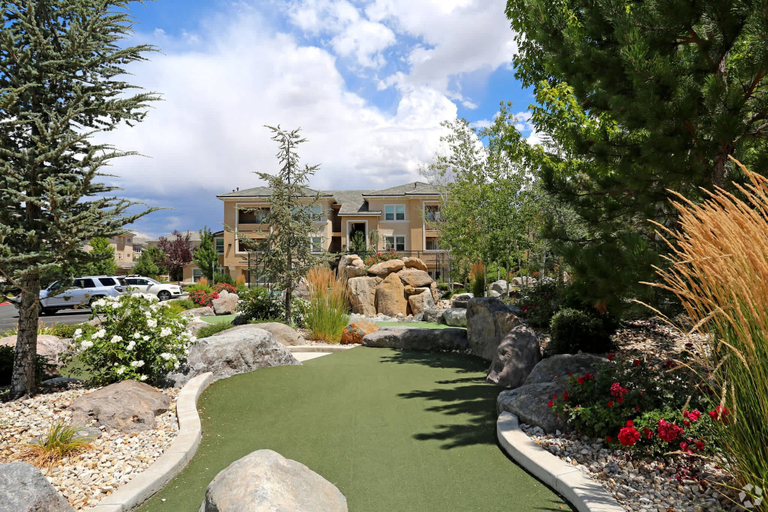 Room 4, New Cozy 1BR Apt With Gym Sauna Heated Pool Access, Washoe