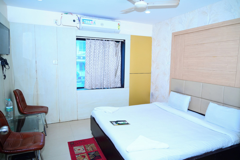 Bedroom 2, DhamStay Hotel Sai Sandpiper Near Beach, Puri