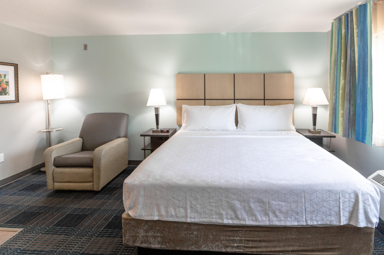 Bedroom 2, Extended Studio Hotel Ontario, San Bernardino