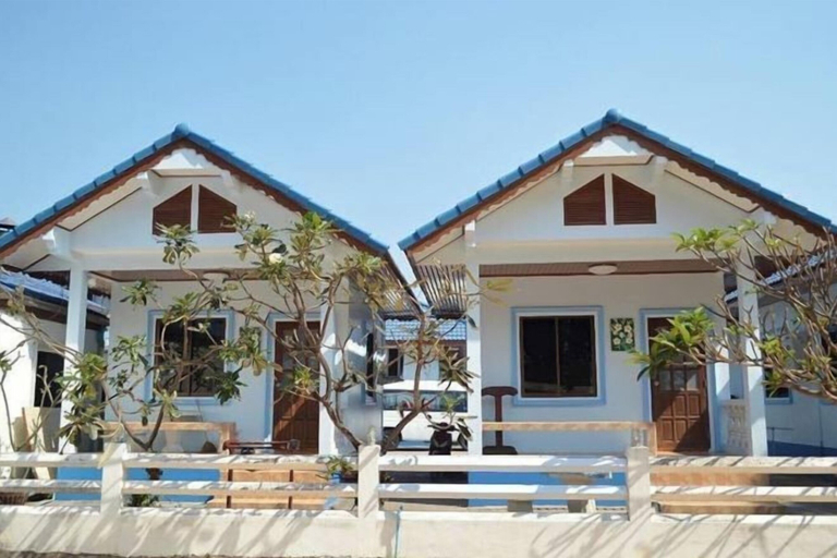 Exterior 3