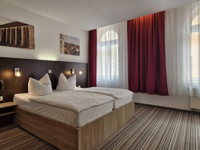 Bedroom 2, Pension bei der Marienkirche, Unstrut-Hainich-Kreis