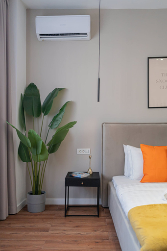 Room 5, Modern Spacious 2BR Steps to Cismigiu Gardens, Municipiul Bucuresti
