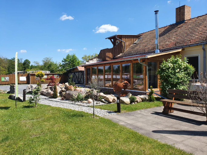 Others 2, Gastehaus am schmalen See UG haftungsbeschrankt, Oberspreewald-Lausitz