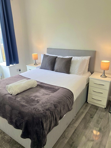 Room 5, Birmingham Blissful Retreat - 4 Bedroom, Birmingham