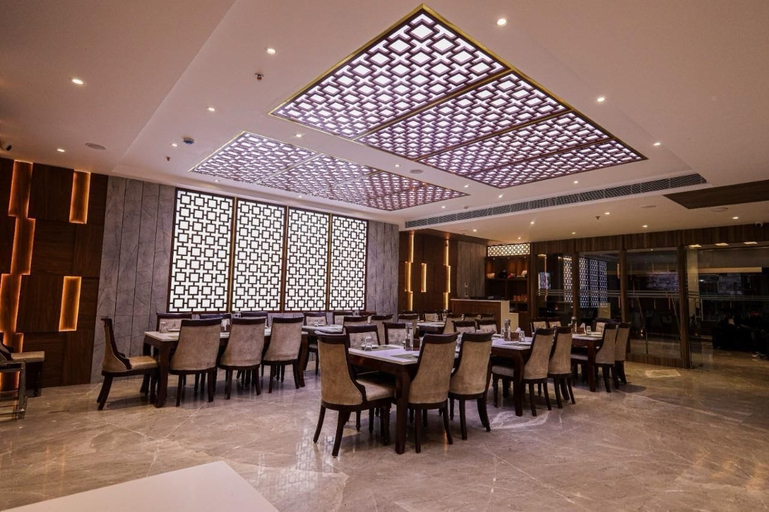 Food & Drinks 4, The Royal Legacy, Lucknow