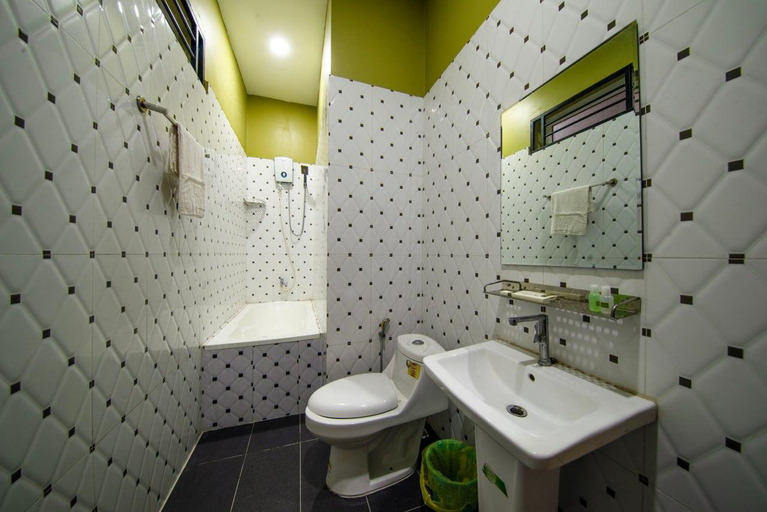 Bathroom 3, kalinga art home guesthouosee , Siem Reap