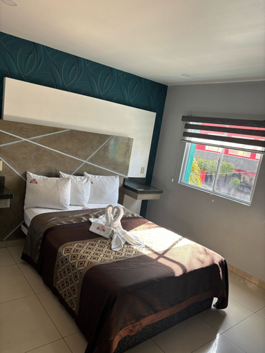 Bedroom 4, Hotel Diaz, San Diego