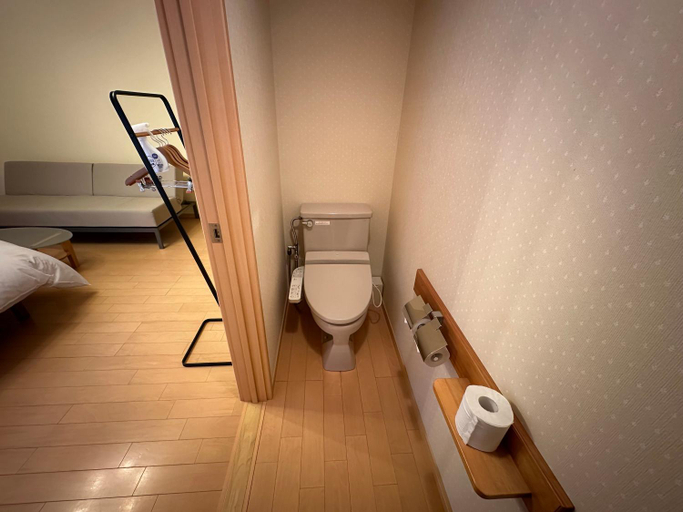 Bathroom 4, Hakuba Third Place Lodge, Hakuba