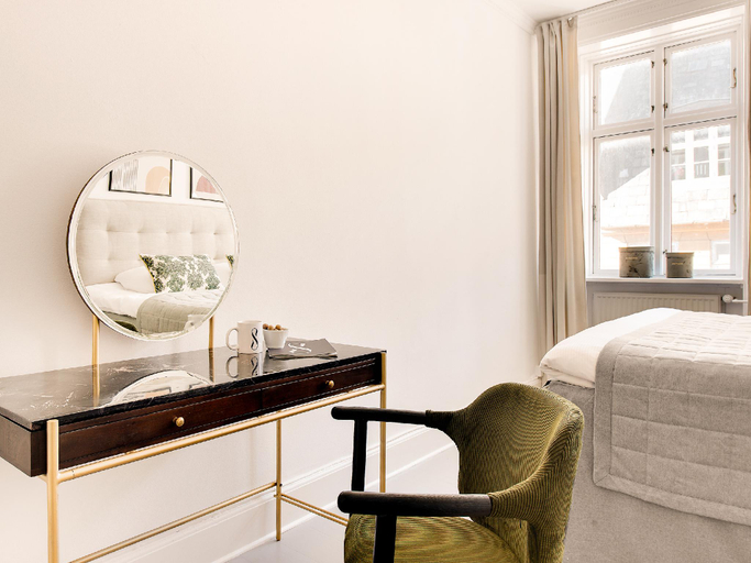 Others 5, Bright and Spacious Apartment in the center of Copenhagen, Copenhagen