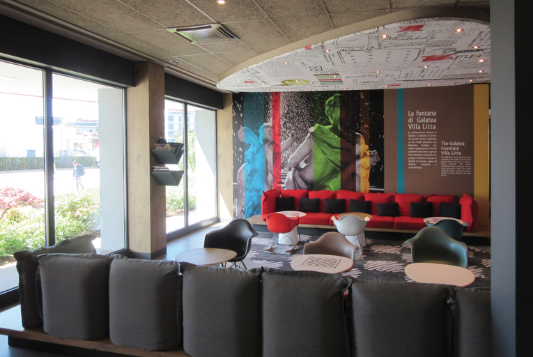 Public Area 3, ibis Milano Fiera, Milano