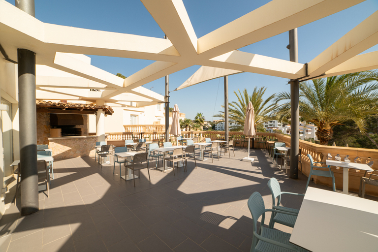 Food & Drinks 2, Azul Playa Apartments, Baleares