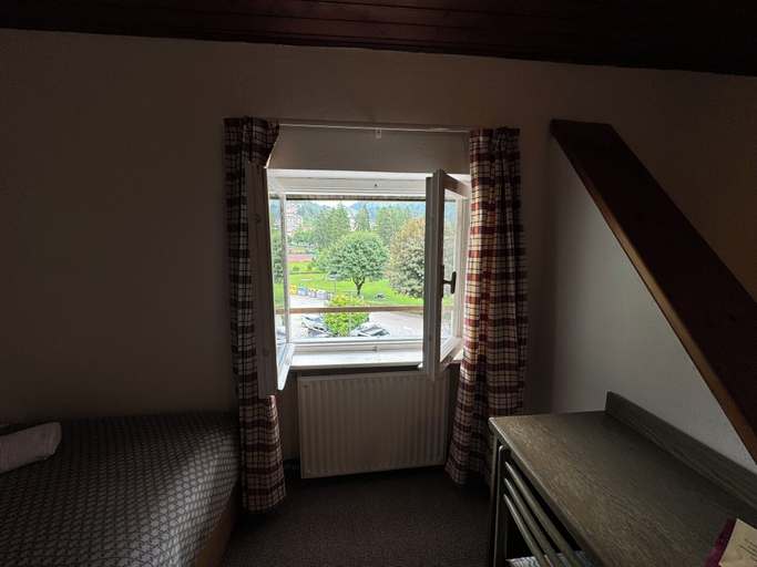 Bedroom 3, Garden Hotel Bellariva, Trento