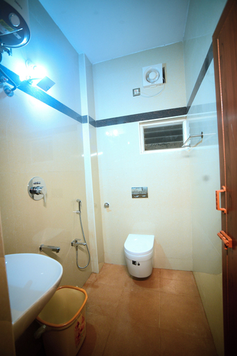 Bathroom, SES LINGA COTTAGE, Tirunelveli