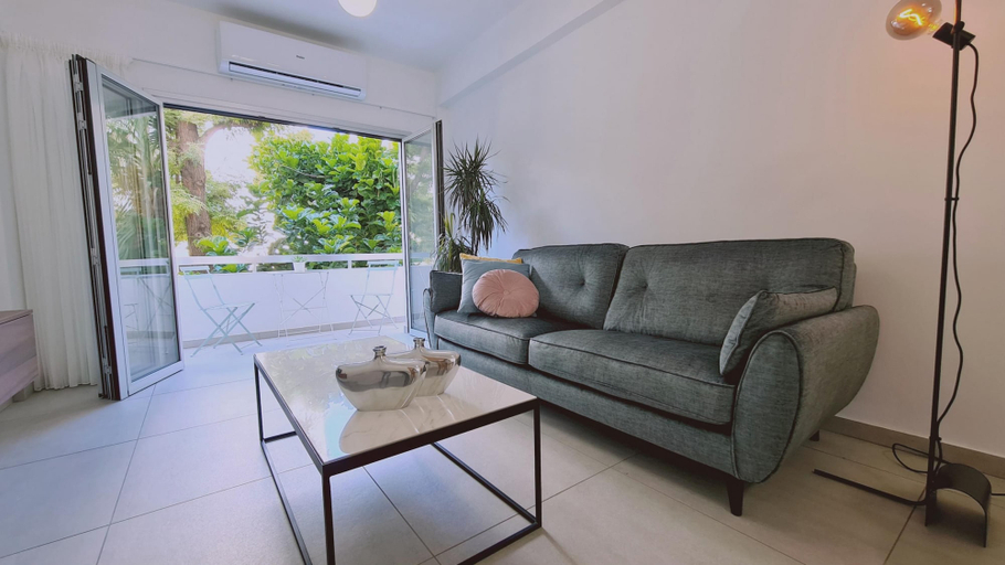 Room 3, 97 LIM - Stay Vital Elegance Apartment