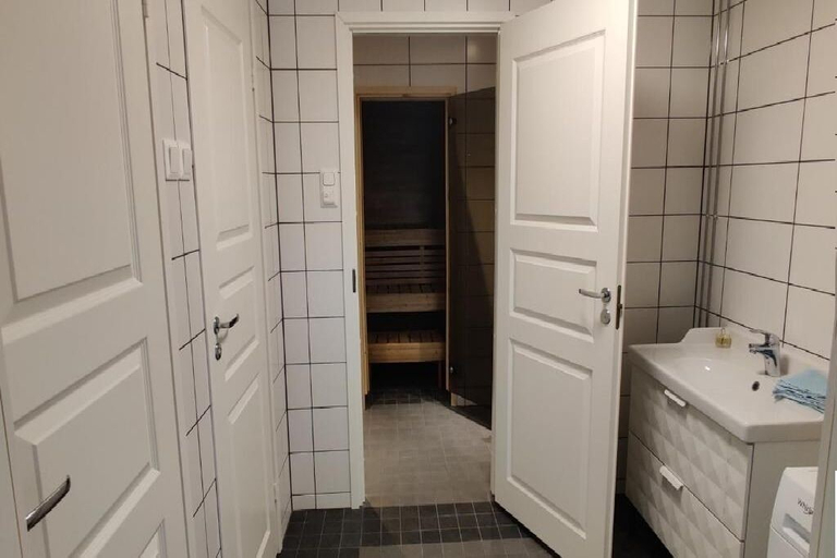 Bathroom 4, Julian Palvelu, Kainuu