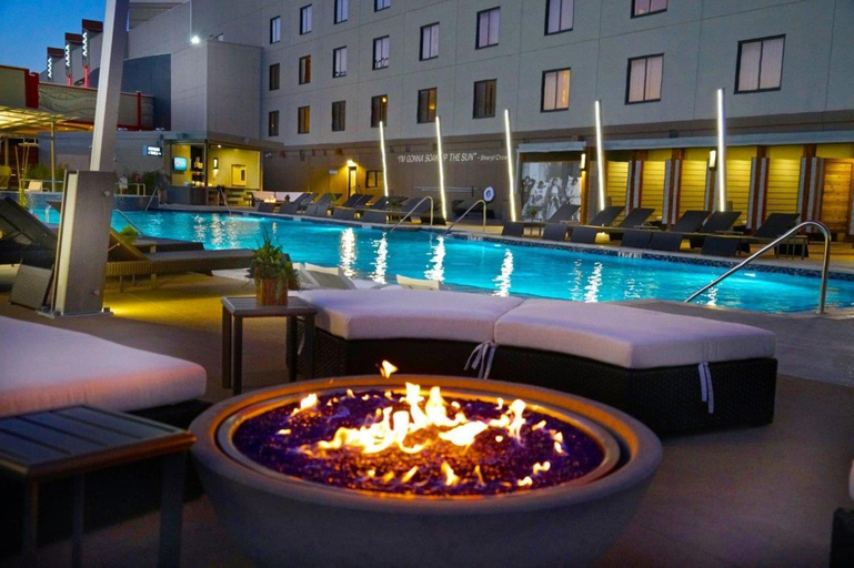Sport & Beauty 2, Hard Rock Hotel and Casino Tulsa, Rogers
