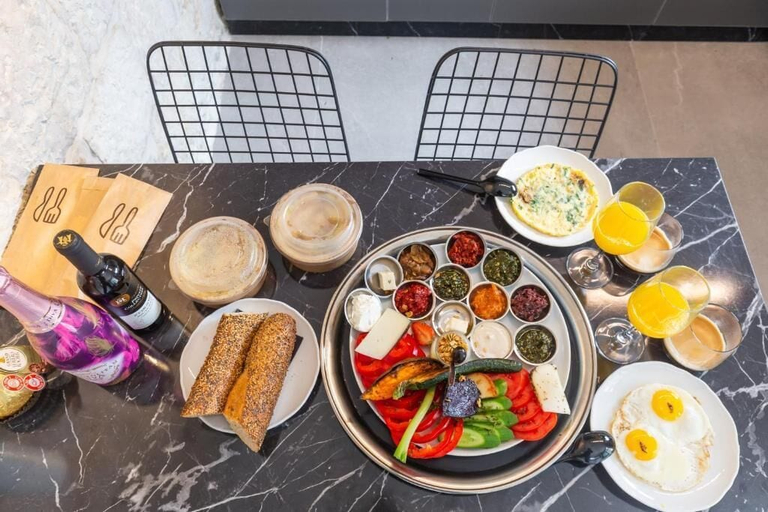 Food & Drinks 5, Mamilla view URBAN - Boutique hotel