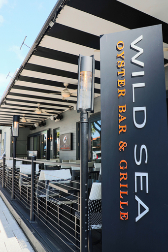 Exterior & Views 2, Riverside Hotel, Broward