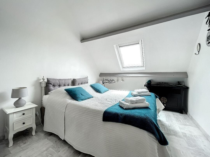 Bedroom 5, Chambres d'Hôtes La Clef des Champs, Manche