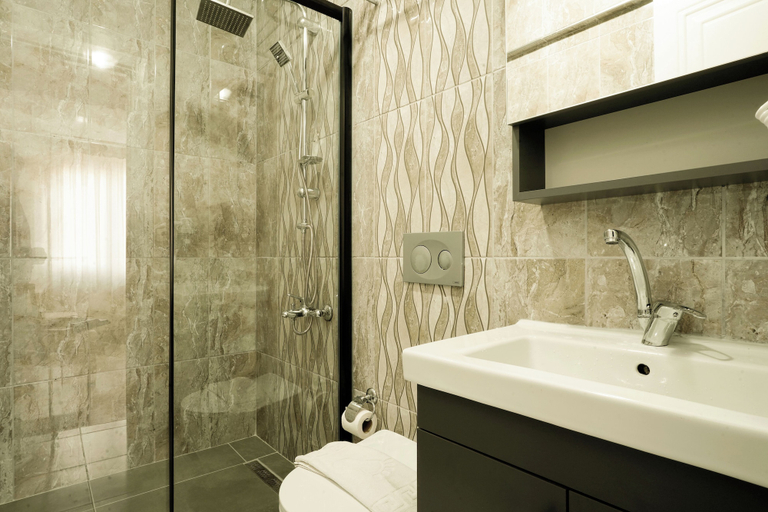 Bathroom 5, Ararat Hotel, Fatih