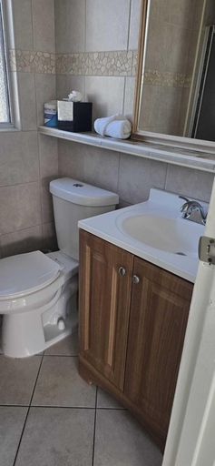 Bathroom 4, Travelsuites Inn, Clark