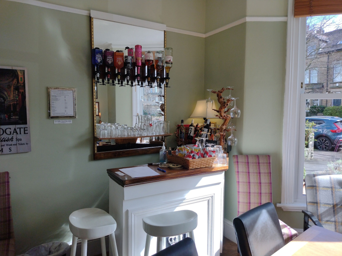 Food & Drinks 5, Arden House, North Yorkshire