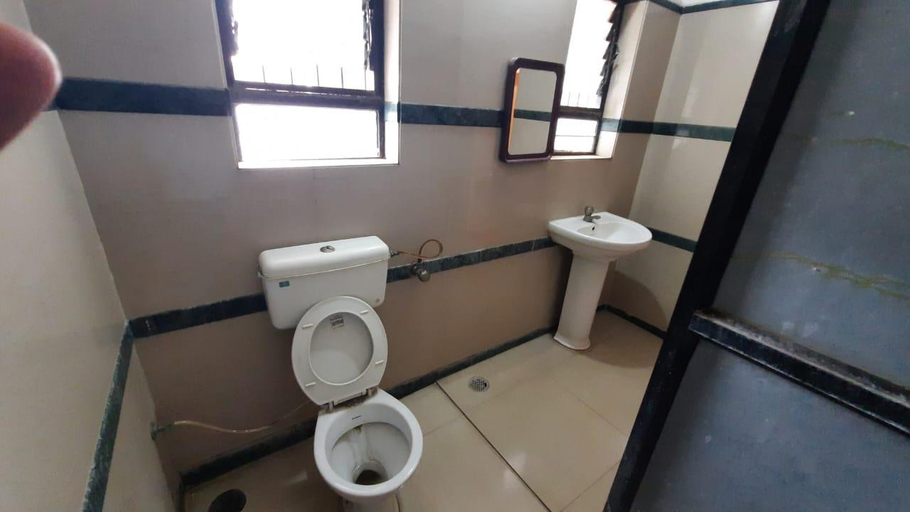 Bathroom 4, Sugandha Lodge, Solapur, Solapur