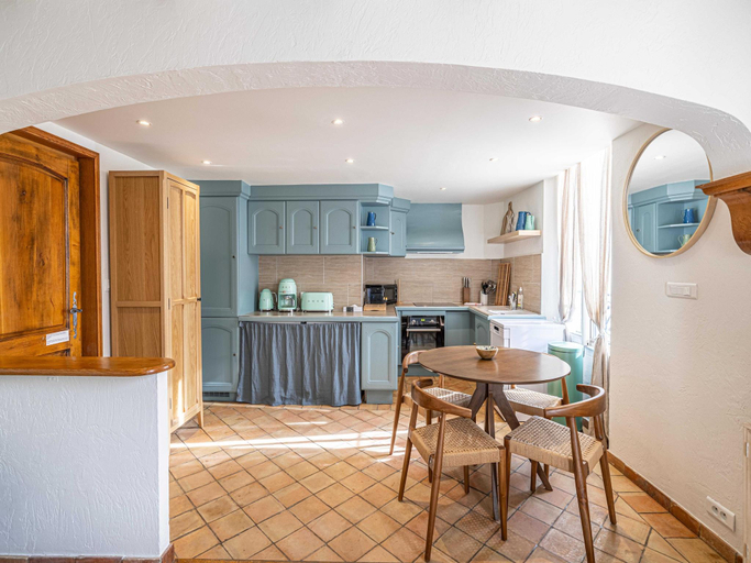 Others 5, Charming apartment heart of Suquet, Alpes-Maritimes