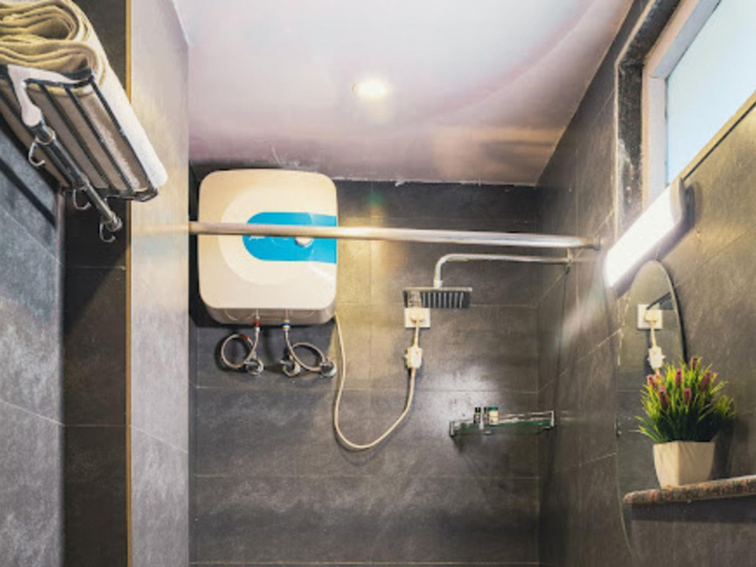 Bathroom 2, Nirvana Mussoorie, Dehradun