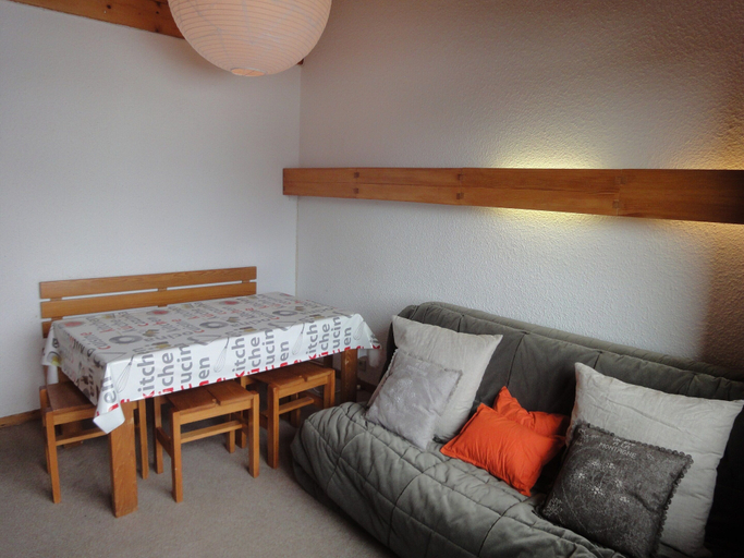 Living room 4, Cosy Flat in Meribel Close to the ski Lifts, Savoie