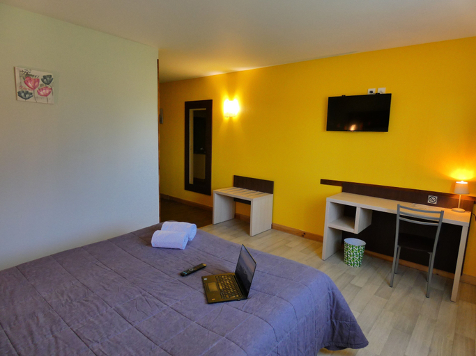 Bedroom 3, Citotel L'azur, Haute-Vienne